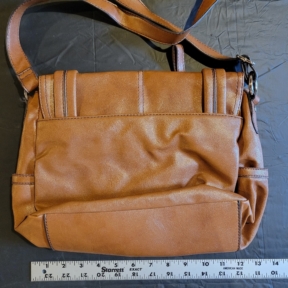 Relic Collection Brown Messenger Type Bag, Like New - Picture 2 of 14